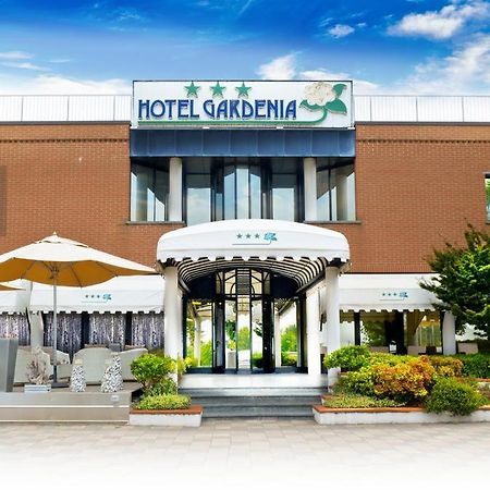 Hotel Gardenia Cermenate Exterior photo