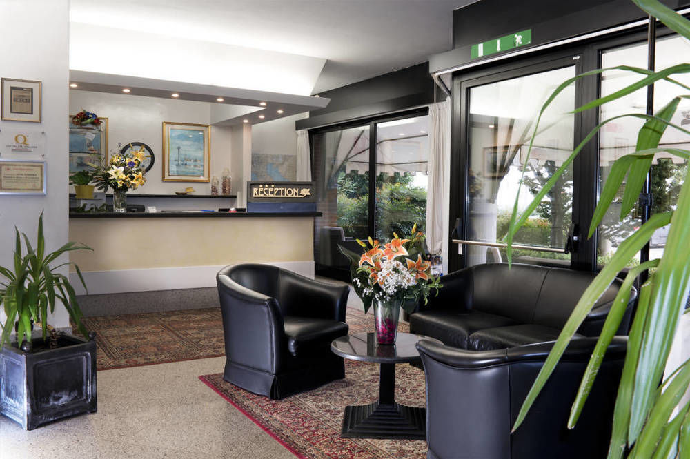 Hotel Gardenia Cermenate Exterior photo