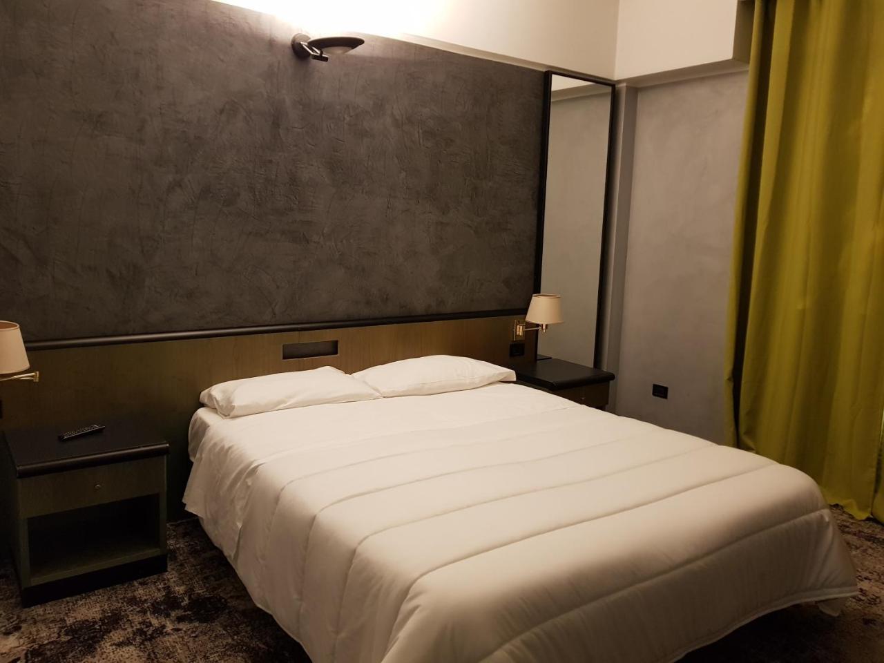 Hotel Gardenia Cermenate Exterior photo